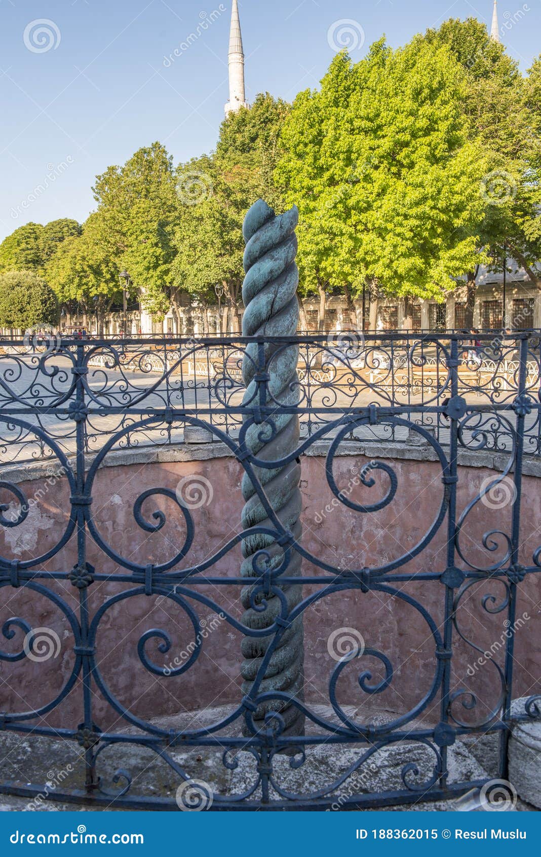 Serpent Column